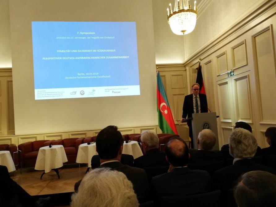 Azərbaycan rəsmiləri Bundestaqda erməni işğalından danışdılar - FOTOLAR