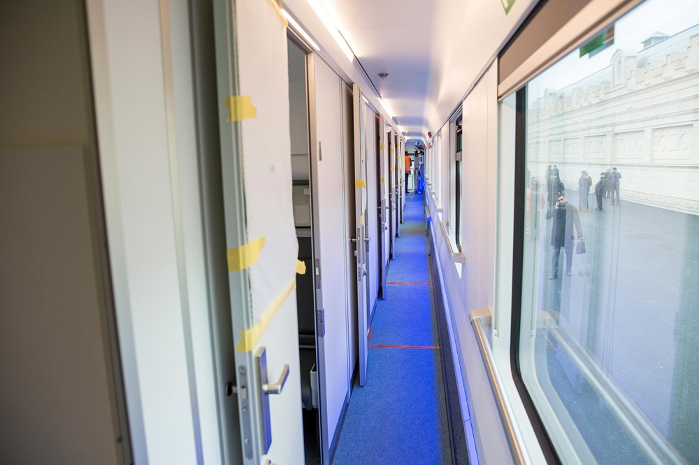 Baki-Tbilisi-Qars sərnişin qatarı Bakıya  çatdı - FOTOLAR