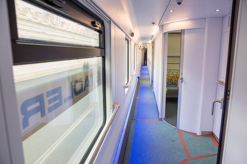 Baki-Tbilisi-Qars sərnişin qatarı Bakıya  çatdı - FOTOLAR