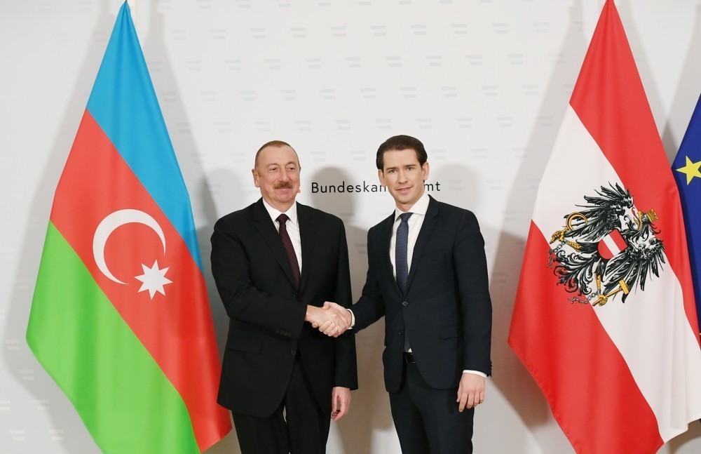 İlham Əliyev Avstriyanın Federal Kansleri ilə görüşdü - FOTO