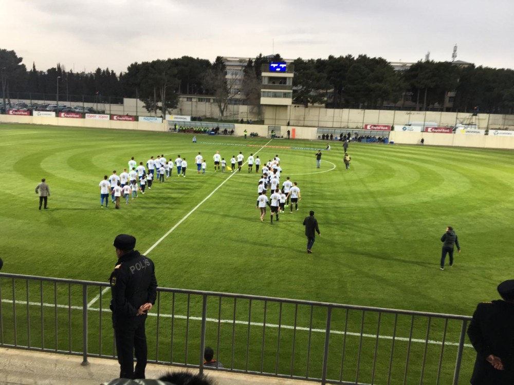 Futbolçulardan şəhidlərin ruhuna ehtiram - FOTOLAR