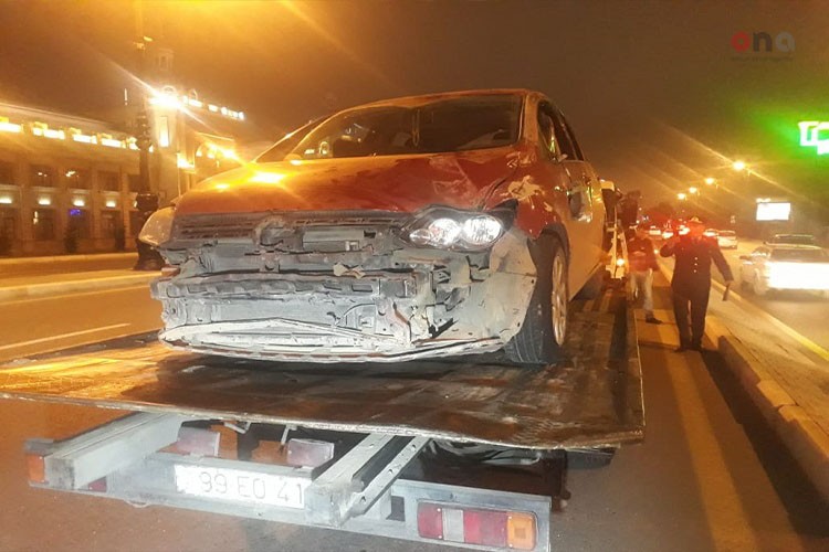 Paytaxtda yol qəzası: xəsarət alan var - FOTO