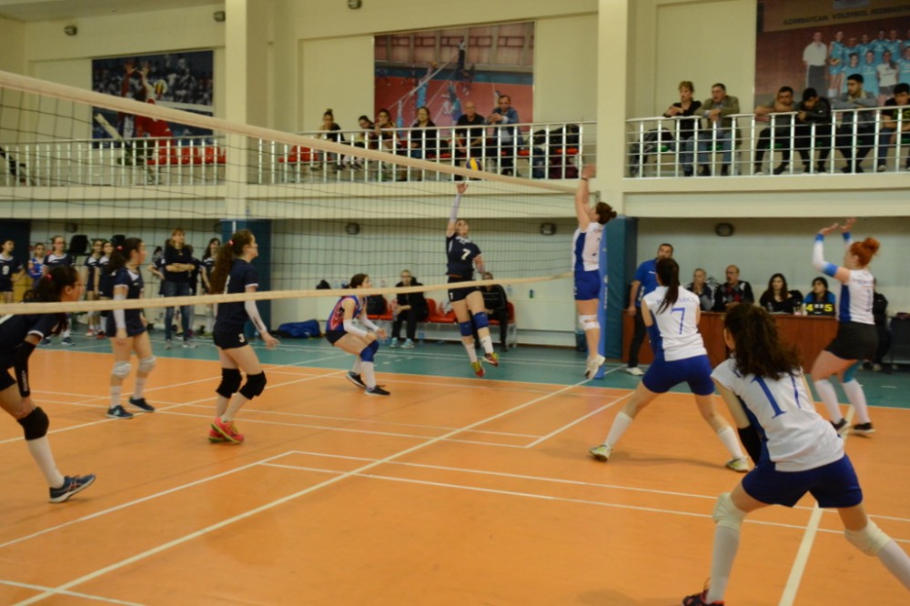 UNEC komandası Azərbaycan Super Liqasına vəsiqə qazandı - FOTO