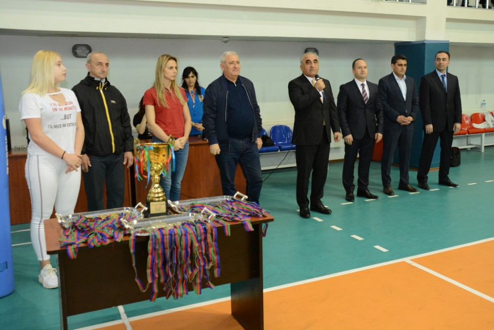 UNEC komandası Azərbaycan Super Liqasına vəsiqə qazandı - FOTO