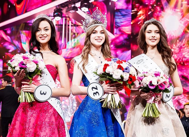 Bu qız Rusiya gözəlidir - FOTOLAR