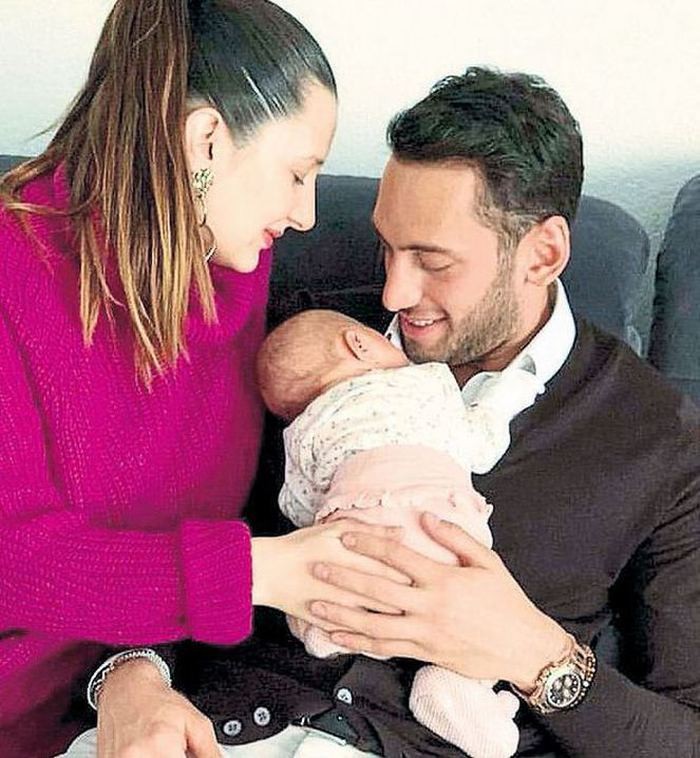 Məşhur futbolçu həyat yoldaşı ilə barışdı - 1 gecə üçün 2500 dollar ödədi