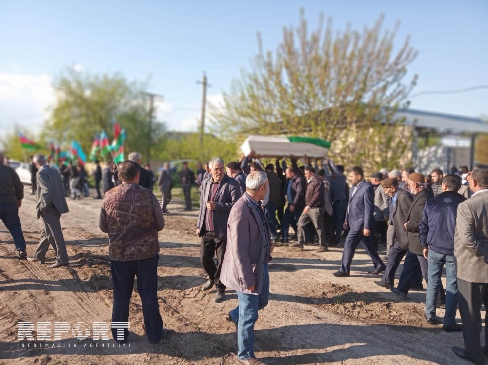 İtkin düşmüş əsgərin 25 ildən sonra məzarı tapıldı - FOTO