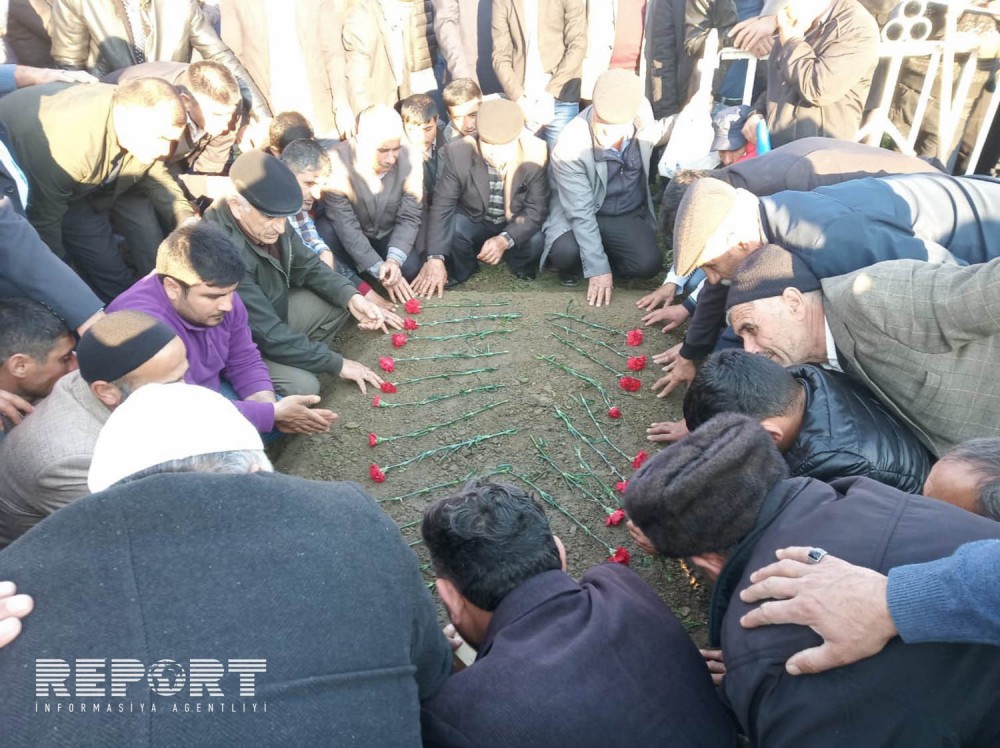 İtkin düşmüş əsgərin 25 ildən sonra məzarı tapıldı - FOTO