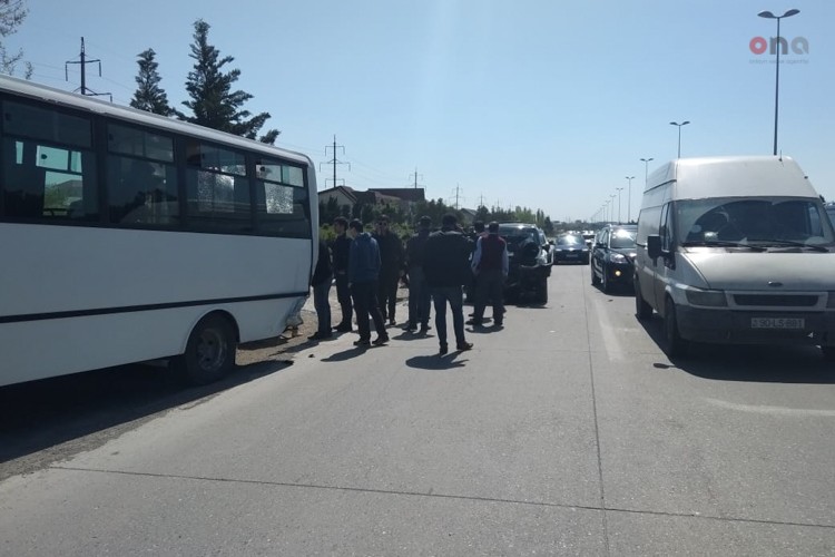 Sərnişin avtobusu qəzaya uğradı - XƏSARƏT ALANLAR VAR