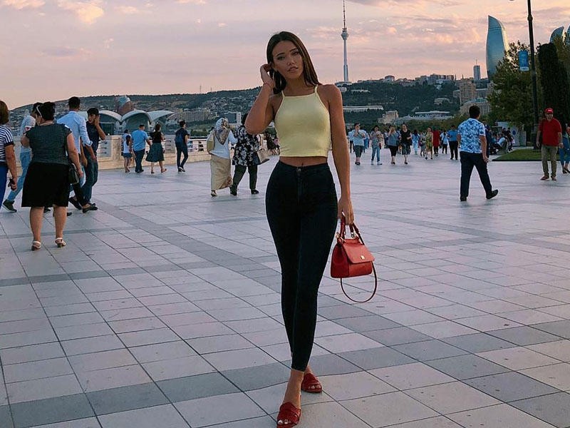 Bakıya gələn “Formula-1” gözəlləri – FOTO