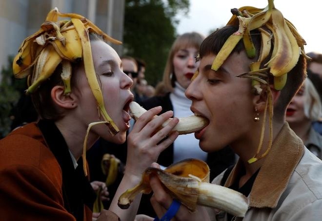 Nazirin bu qərarı ölkədə banana tələbatı artırdı - "seksuallığı təbliğ edir" (FOTOLAR)