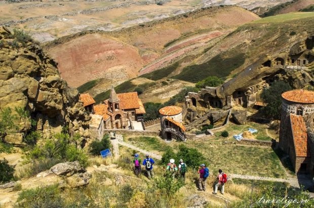Gürcülər Azərbaycan sərhədində təxribata əl atdı - monastırı əhatəyə aldılar (FOTOLAR)