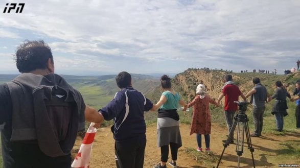 Gürcülər Azərbaycan sərhədində təxribata əl atdı - monastırı əhatəyə aldılar (FOTOLAR)