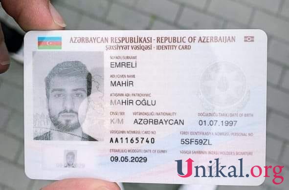 Mahir atasından və soyadından rəsmən imtina etdi  - Yeni vəsiqəsi (FOTO)