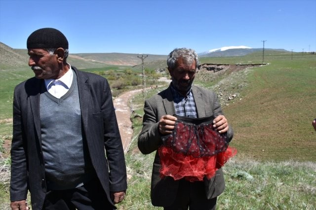 2 gündür itkin düşən azyaşlının paltarı tapıldı - FOTO (VİDEO)