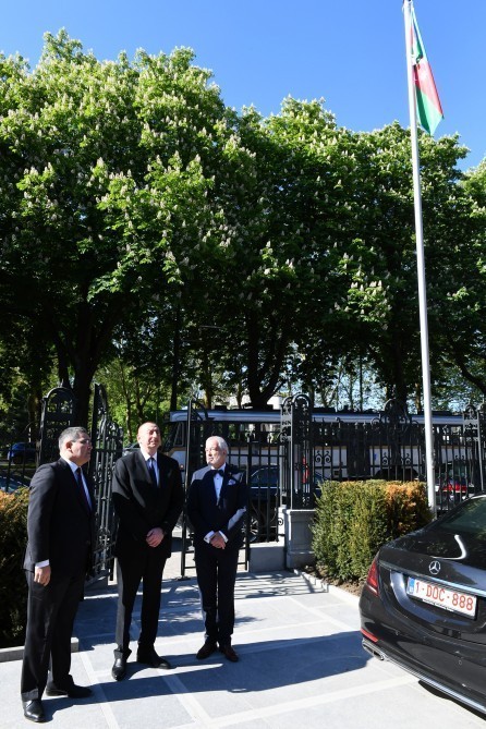 Prezident Belçikada səfirlik binasının açılışında - FOTOLAR