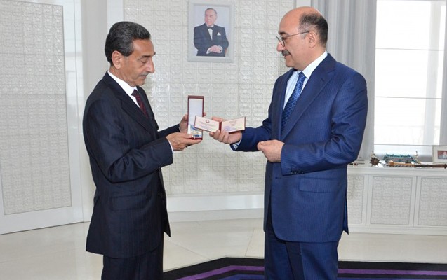 Prezidentin mükafatlarını nazir onlara təqdim etdi - FOTOLAR