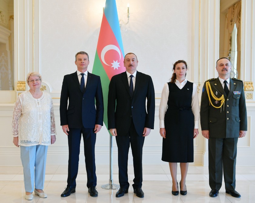Prezident yeni səfiri qəbul etdi - FOTOLAR