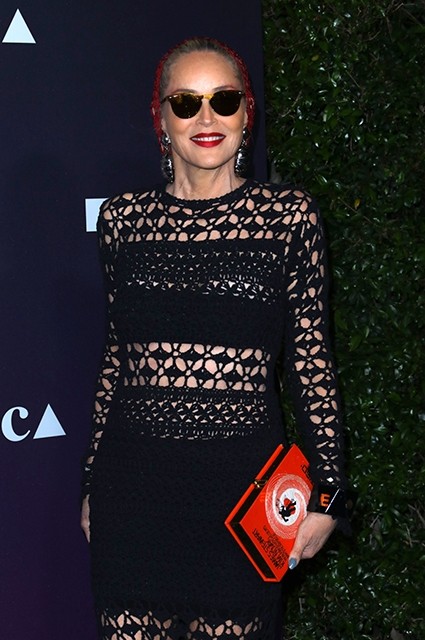 61 yaşlı Şeron Stoun yenə göz qamaşdırdı - FOTO