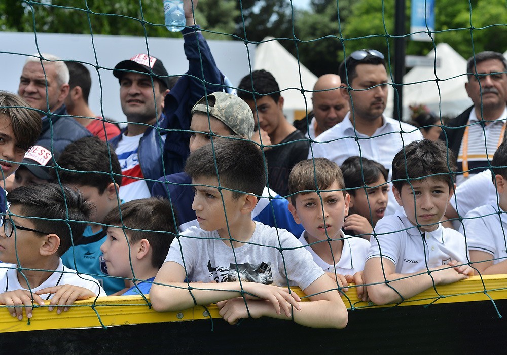 Dənizkənarı Bulvarda Azarkeş Festivalı start götürdü - FOTOLAR