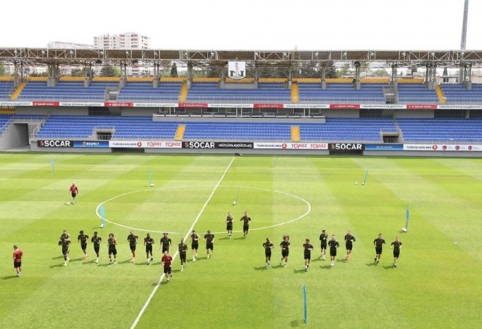 “Arsenal” Bakıda ilk məşqə çıxdı - FOTOLAR