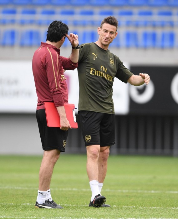 “Arsenal” Bakıda ilk məşqə çıxdı - FOTOLAR