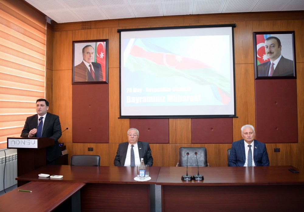 ADNSU-da Respublika Gününə həsr olunmuş tədbir keçirildi - FOTO
