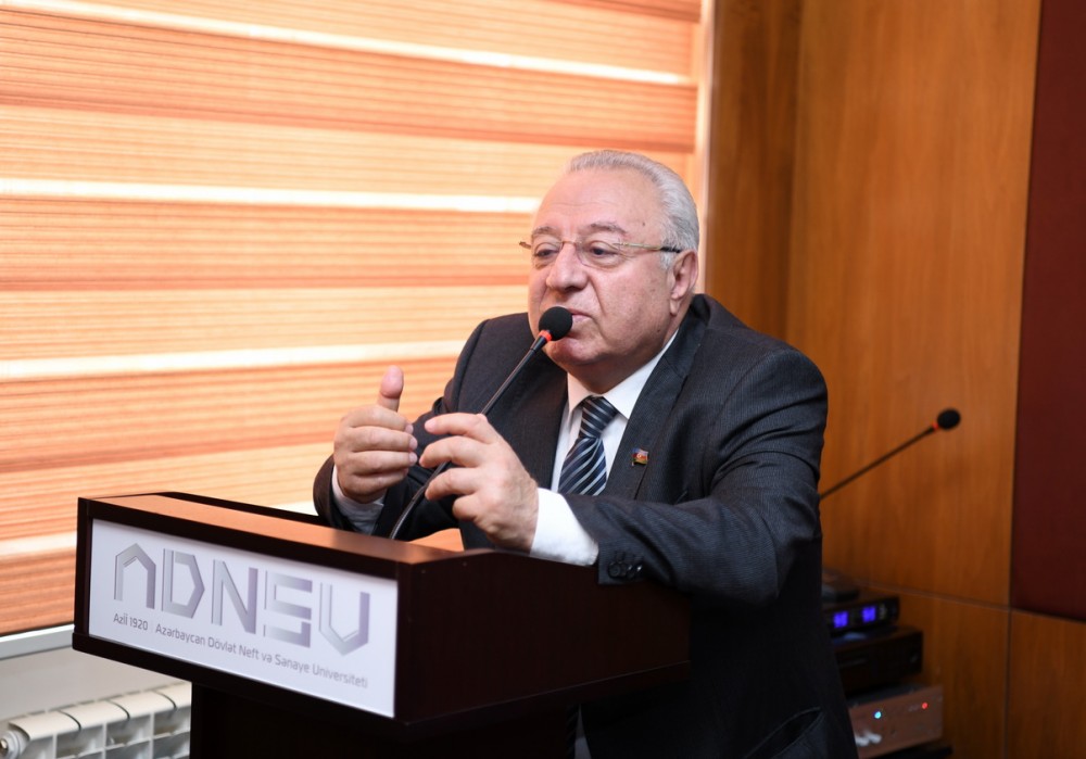 ADNSU-da Respublika Gününə həsr olunmuş tədbir keçirildi - FOTO