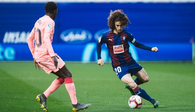 “Barselona” futbolçusunu satdı 