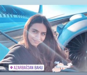 Türkiyəli aktrisa Məsut Özilə görə Bakıda - FOTO