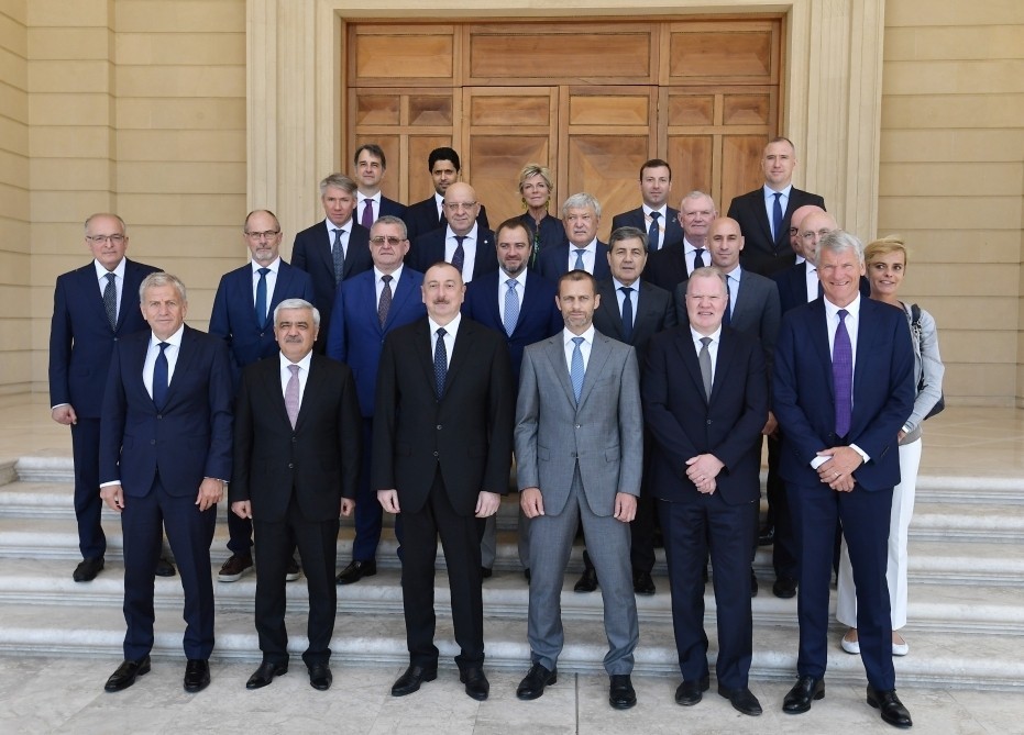 lham Əliyev UEFA-nın nümayəndə heyətini qəbul etdi - FOTO-YENİLƏNİB
