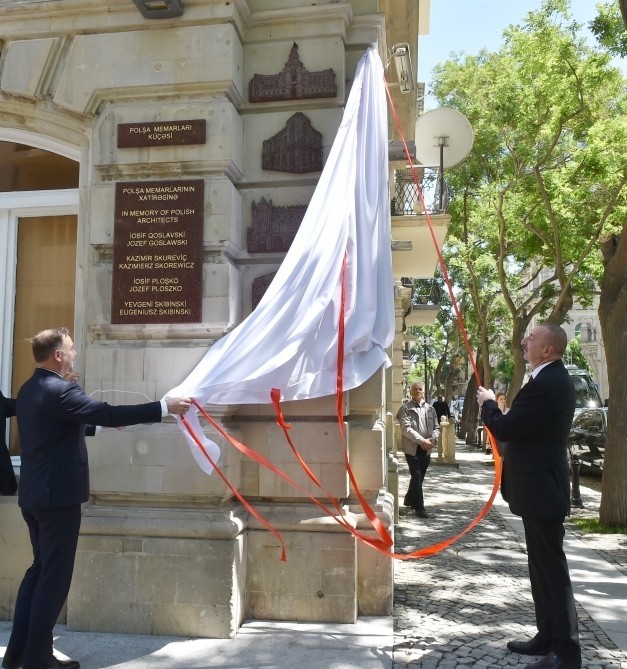 İlham Əliyev polşalı həmkarı ilə açılışda - FOTOLAR