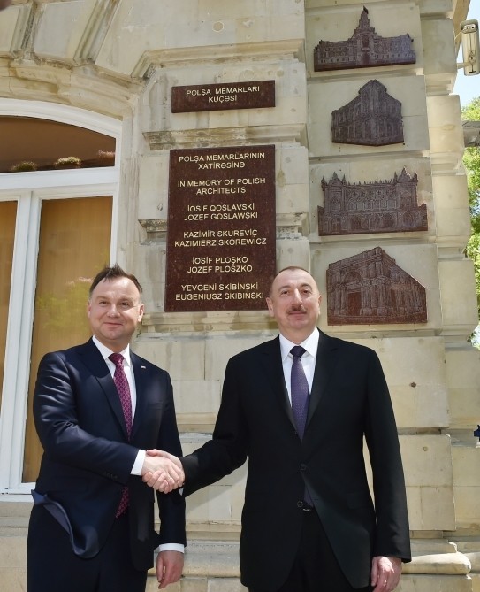 İlham Əliyev polşalı həmkarı ilə açılışda - FOTOLAR