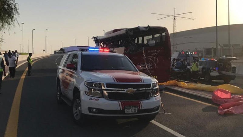 Turistləri daşıyan avtobus qəzaya düşdü - FOTO