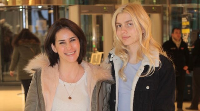 Aleyna Tilkinin konsertləri ləğv olundu - Barmaq işarəsinə görə.. (FOTO)