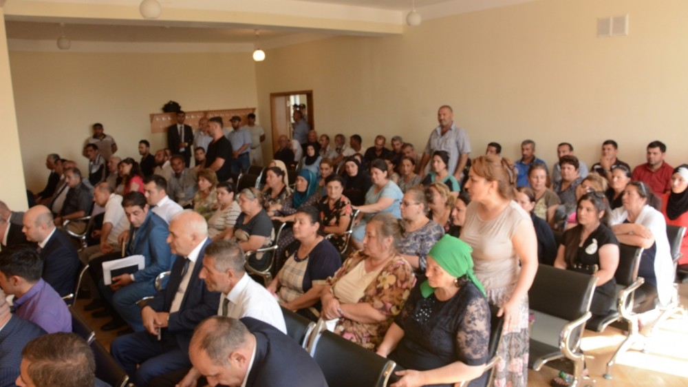 İcra başçısı səyyar qəbul keçirdi - Fotolar