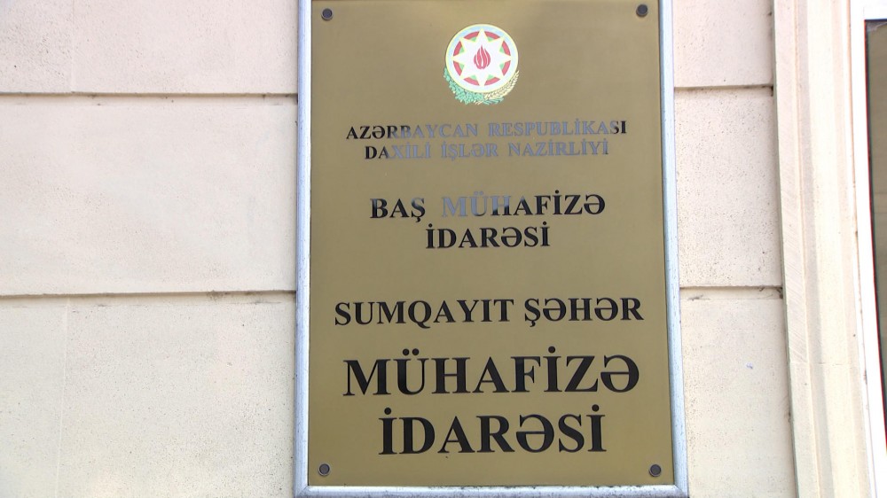 Aptekdən oğurluq edən şəxs hadisə yerində saxlanıldı - Sumqayıtda (FOTO+ VİDEO)