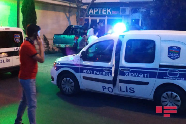 Bakıda yaşlı qadın binadan yıxılaraq dünyasını dəyişdi - FOTO