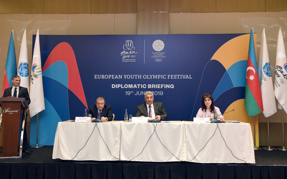 “Bakı-2019”  diplomatik brifinqə ev sahibliyi etdi - FOTO