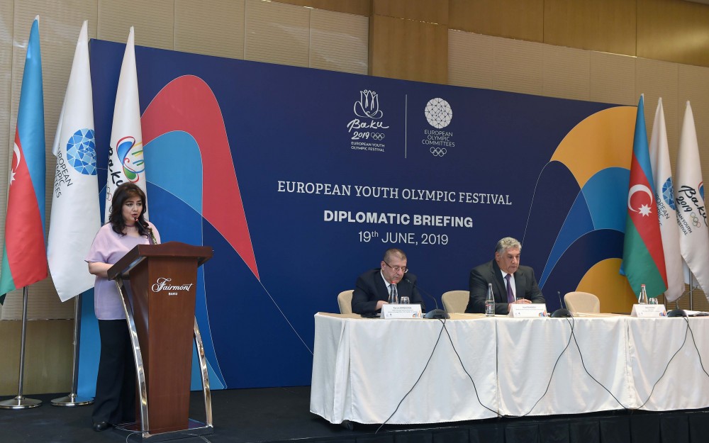 “Bakı-2019”  diplomatik brifinqə ev sahibliyi etdi - FOTO