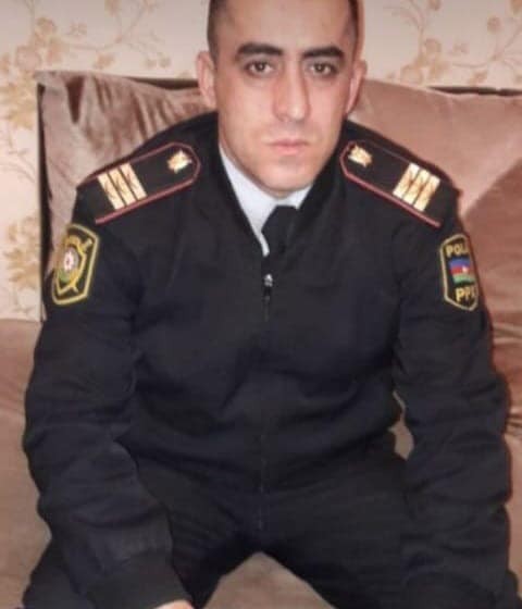 Bakıda özünü asan polisin FOTOSU