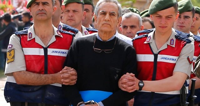 Çevrilişə cəhd edən generalların cəzası ağırlaşdırıldı ( FOTO+VİDEO)