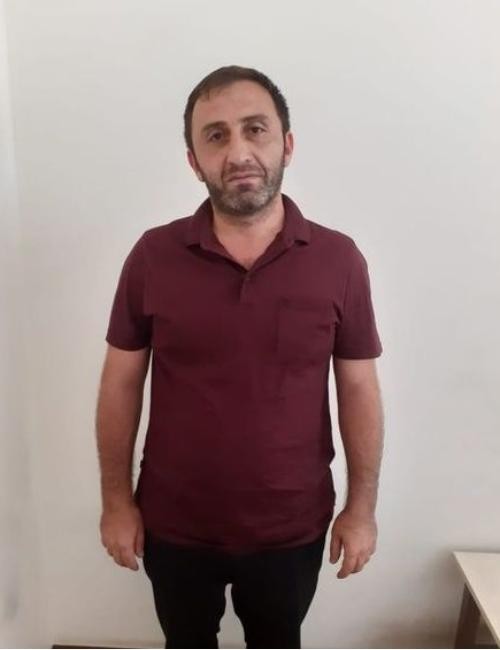 Həyətində çətənə əkən Gəncə sakini saxlanıldı - FOTOLAR