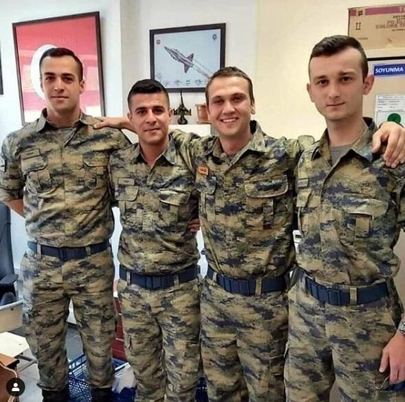 “Yamaç” əsgərlik fotoları ilə gündəmdə 