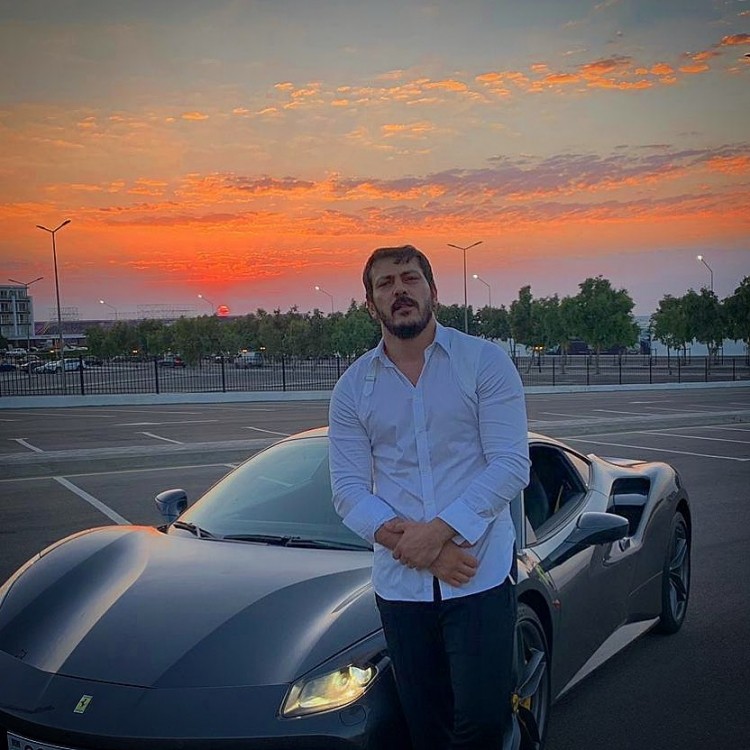 Zabit Səmədovun yarım milyonluq avtomobili - FOTO