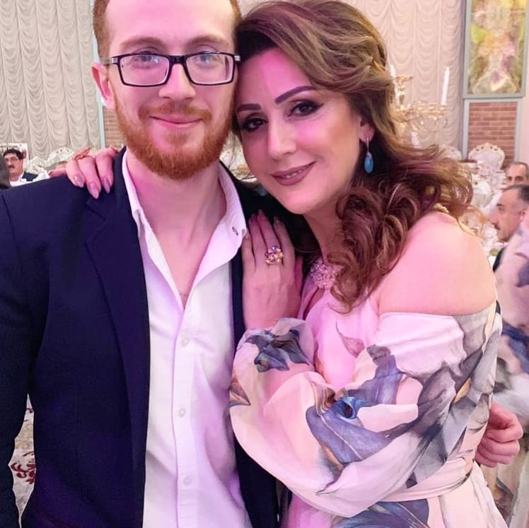 Xalq artisti müğənni oğlu ilə fotosunu yaydı 