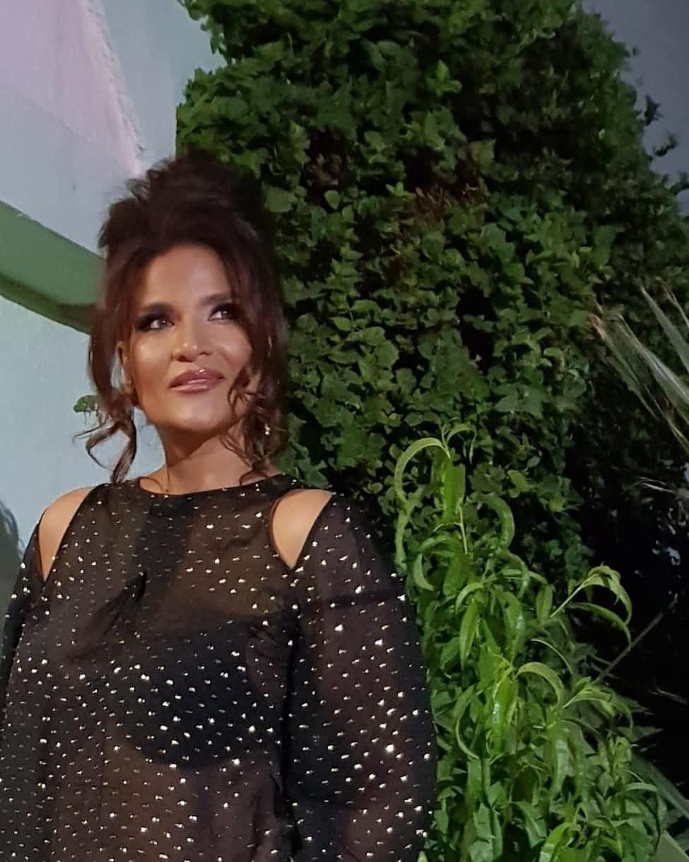 Xumar Qədimova TRANSPARAN GEYİMDƏ - FOTO