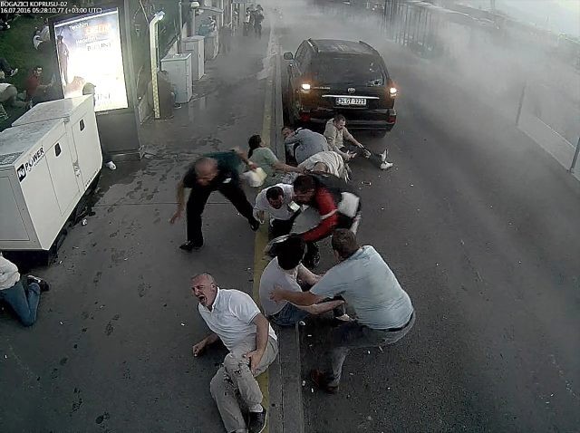 Türkiyədəki 15 iyul hadisəsi ilə bağlı yeni görüntülər - FOTOLAR (VİDEO)