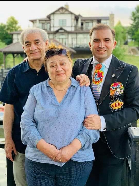 Bu da Fəxrəddin Manafovun diktor həyat yoldaşı - FOTO