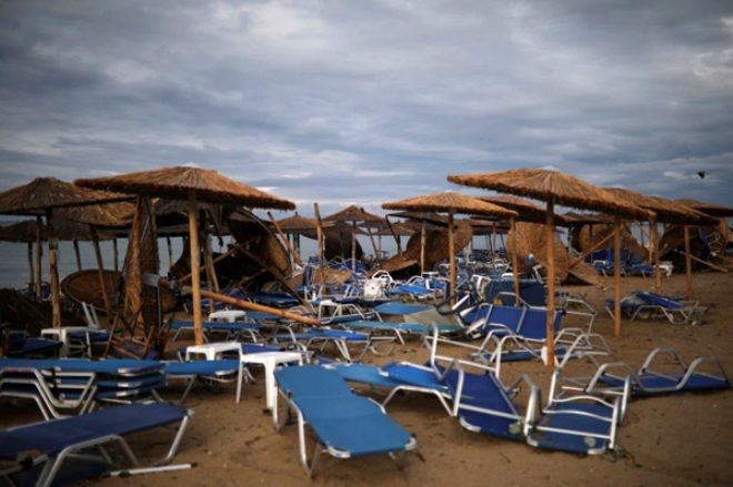 İstirahət bölgəsində 6 turist öldü - Dolu və güclü külək səbəbindən (FOTOLAR)